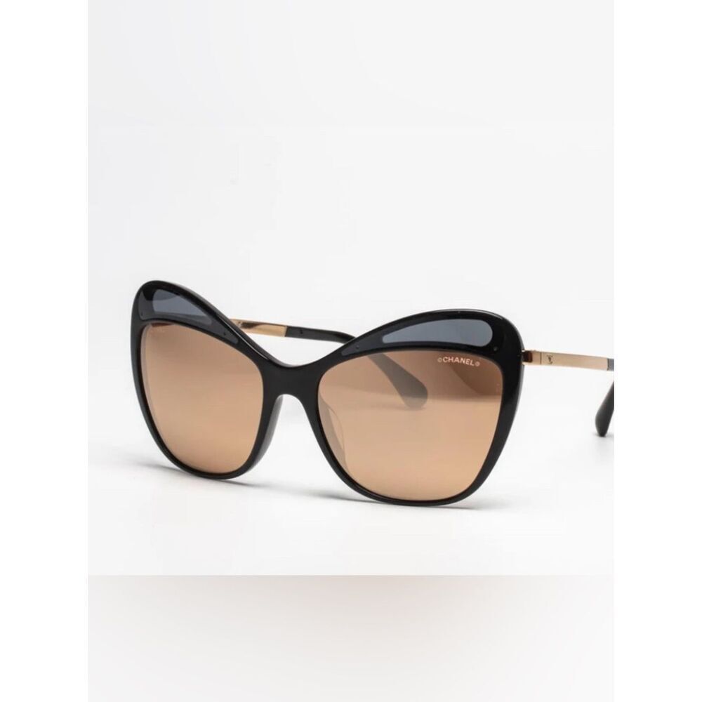 CHANEL Cat Eye Sunglasses-Authentic. Black Acetate and Rose Gold Arms. Like New